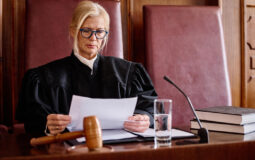 Rękojmia w relacjach B2B – kluczowe aspekty i praktyczne wskazówki